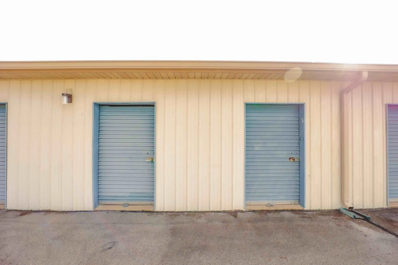 Store photo 2
